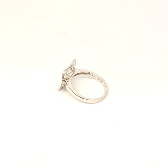 White gold diamond ring - Picture 2 of 6